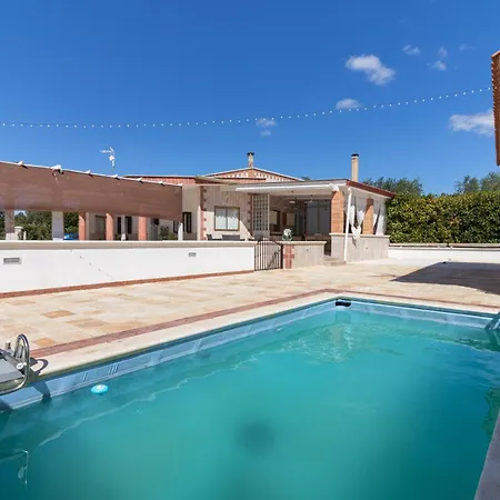 Dimora Sweet Home, With Pool Putignano